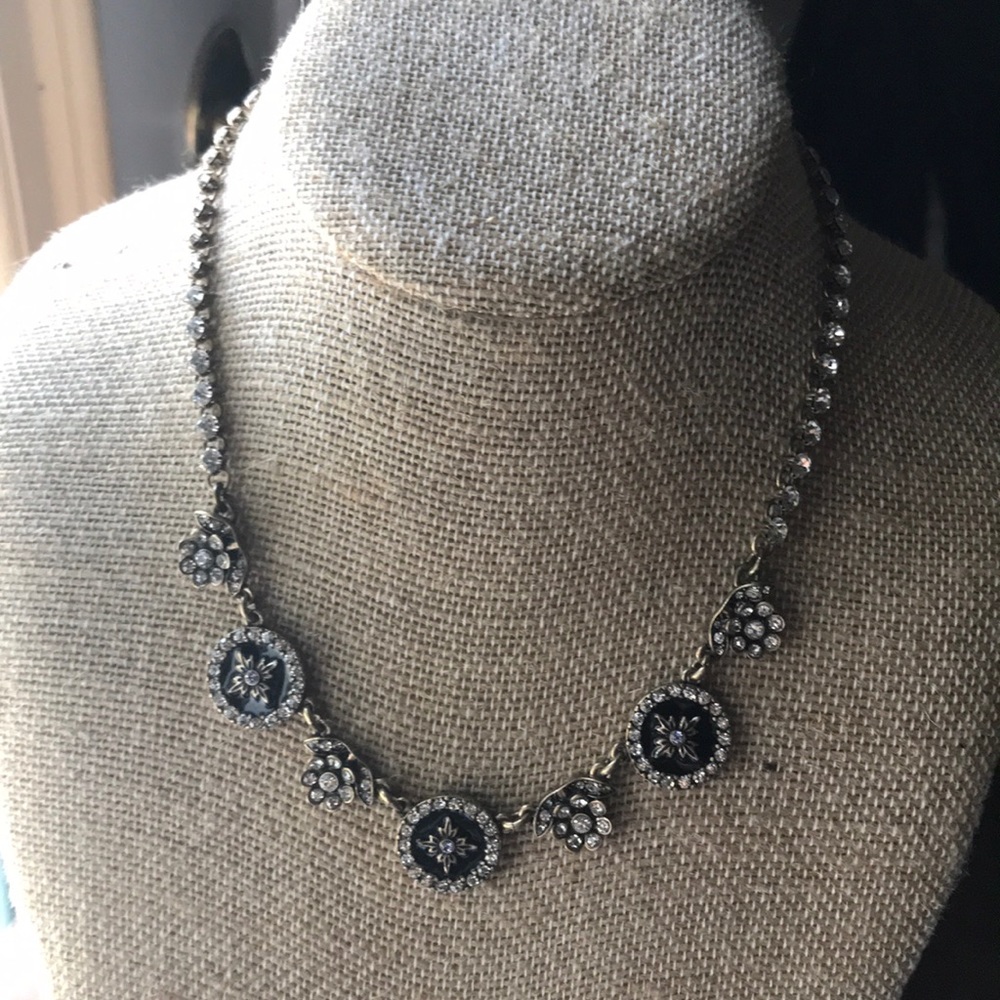 Souviens collar necklace